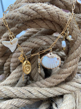 Load image into Gallery viewer, Curently dating Barcelona exclusively necklace
